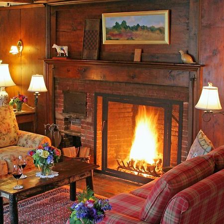 Three Mountain Inn Jamaica Bagian luar foto