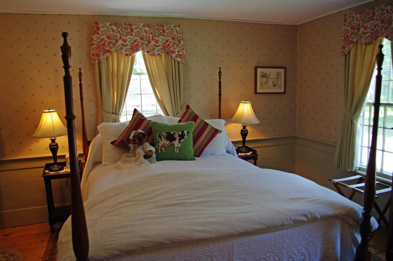 Three Mountain Inn Jamaica Bagian luar foto